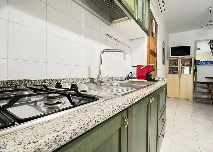 Апартаменти Casa Ambra - Con Vista, Giardino E Bbq